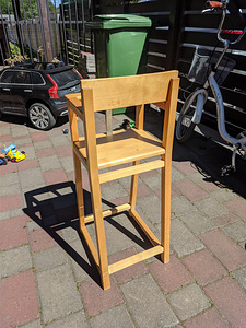 Детское кресло (3 фото из 3)