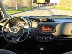 Toyota Yaris 2015 T.Ü. kuni 07.2024 (7 foto / 10)