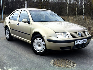 VW Bora 1.6 2004 Автомат (2 фото из 15)