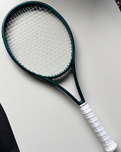 Wilson Blade 100L v9 tennisereket (1 foto / 3)