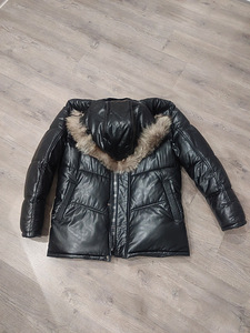 Куртка зимняя (2 фото из 4)