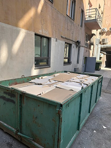 Paigaldame prügikonteineri, liiva ja killustiku kohaletoimetamine (1 foto / 3)