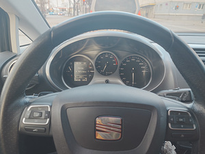 Seat Leon 1.8 2010 (2 foto / 5)