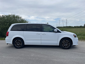 Хороший автомобиль для продажи (4 фото из 10)