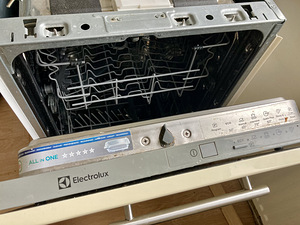 Nõudepesumasin Electrolux ESL4201LO (5 foto / 5)