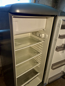 MÜÜA Gorenje retrodisainiga külmik (2 foto / 4)