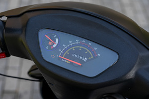 Скутер Barton Galactic 50cc (7 фото из 10)