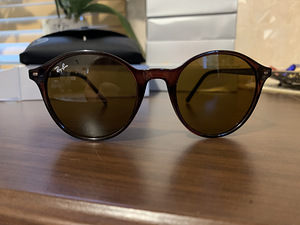 Uued, originaalsed RayBan päikeseprillid (7 foto / 10)