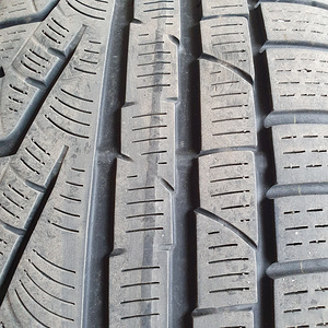 С дисками Pirelli SottoZero 225/55 R17 BMW (5 фото из 5)