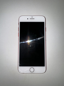 iPhone 7 красный 128 Гб