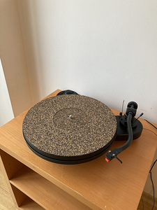 Pro-Ject RPM 1.3 Genie Vinüülplaadimängija