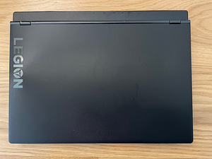 Lenovo Legion Y540 | 1660 Ti | i5-9300H | 16GB RAM | 1TB SSD (3 foto / 6)
