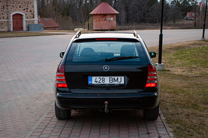 MERCEDES-BENZ C 220 CDI 2007 (4 foto / 9)