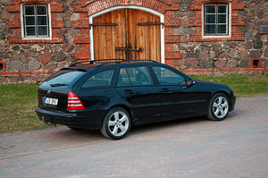 MERCEDES-BENZ C 220 CDI 2007 (3 foto / 9)