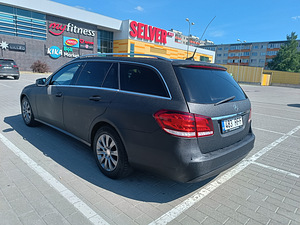 MERCEDES-BENZ E 200 BLUETEC 2014 (11 foto / 13)