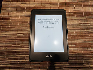Kindle Paperwhite 2, 4GB + orig. kaaned BRONEERITYD (1 foto / 7)