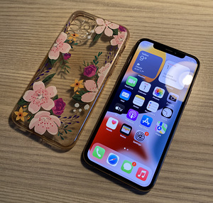 iPhone 11 Pro 64GB Gold (1 foto / 3)