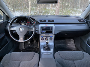 Volkswagen Passat 1.9TDI 77kw (5 foto / 7)