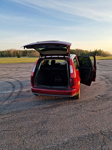 Ford Focus C-Max 1.6 80kW (7 foto / 11)