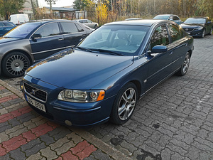 Volvo s60 2.4D 120kw (2 foto / 7)