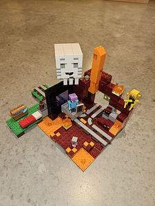 LEGO набор 21143 Minecraft The Nether Portal (4 фото из 4)