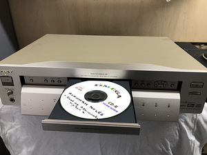 SONY CD/DVD ПЛЕЕР (3 фото из 4)