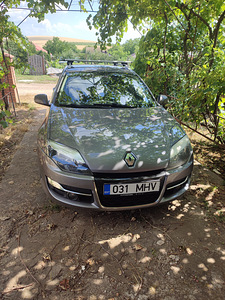 Renault Laguna (1 foto / 9)