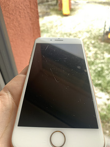 iPhone 8 64GB Rose Gold (6 foto / 10)