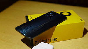 Mobiiltelefon Realme 9 Pro + (4 foto / 8)