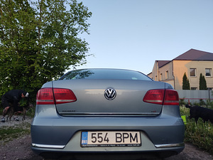 Auto (5 foto / 8)
