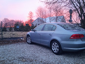 Auto (2 foto / 8)