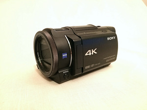 Videokaamera Sony AX33 4K Handycam woth Exmor R CMOS s