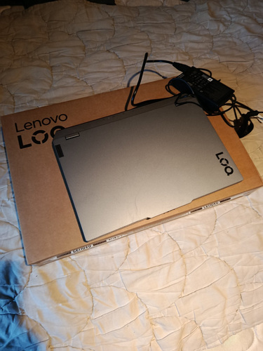 Lenovo LOQ 15IAX9