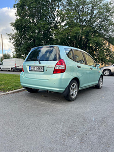 Продам Honda jazz (4 фото из 8)