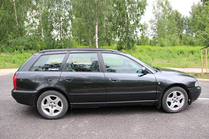 Audi A4 1.8T 150KW Quattro (4 foto / 9)