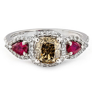 Золотое кольцо с бриллиантами 1,38 карата и рубинами 0,39 карата