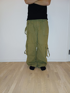 Bershka püksid suurus M (1 foto / 3)