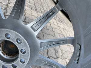 Veljed Japan Racing JR11 (4 foto / 7)
