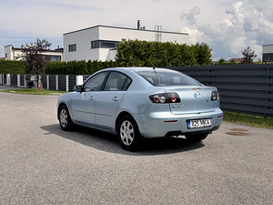 Mazda 3 2007 (3 foto / 7)