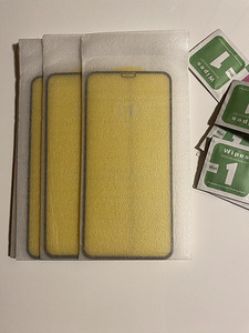 Kaitseklaas 9D iPhone X / XS / 11 Pro 1€/tk (1 foto / 1)