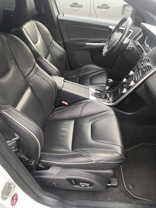 Volvo xc60 d5 169kw R-design polestar (5 фото из 11)