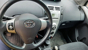 Toyota Yaris 2006 (Тойота Ярис) (10 foto / 15)
