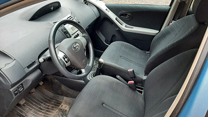 Toyota Yaris 2006 (Тойота Ярис) (11 foto / 15)