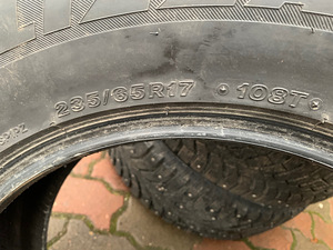 Зимние шины Bridgestone Blizzak (3 фото из 3)