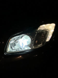 Opel Insignia 2.0 118kW (9 foto / 10)