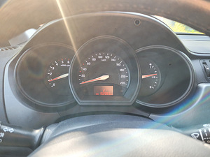 Kia rio 1.4 disel 2012 (9 foto / 10)