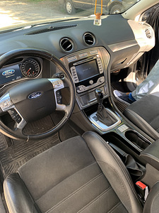 Ford Mondeo 4 Titanium (2 фото из 3)