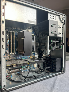 HP Z440 Workstation, Xeon E5-1650 v4, 32GB RAM, Quadro P4000 (4 foto / 6)