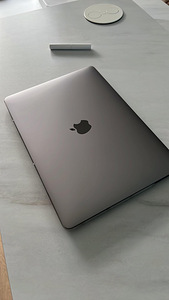 MacBook Pro 2017 13" (A1706, Touch Bar, Thunderbolt) (1 foto / 7)
