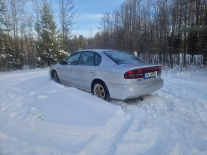 Subaru Legacy (2 фото из 10)